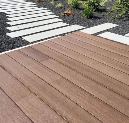 140x25mm Papan Dek Komposit Kayu Plastik Decking Komposit Untuk Taman