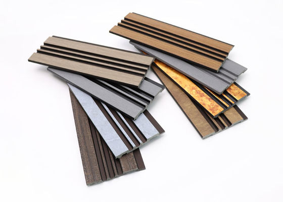 Warna Kayu Arab Saudi Bergalur Interior Panel Dinding PS Untuk Dekorasi Interior