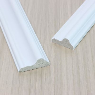 Papan Penyisipan Hias PVC PS Lantai Kayu Putih Desain Alas Tiang Dinding 2.8m