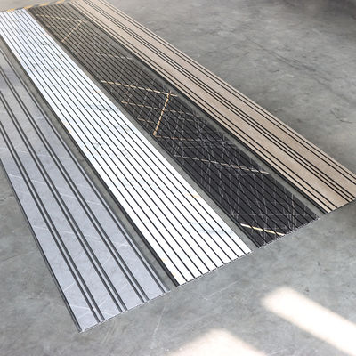 Panel Langit-Langit PVC Dekoratif Untuk Dinding Panel Dinding PVC Komersial Penutup Dinding Interior Panel Dinding Mudah Dibersihkan Tahan Lama