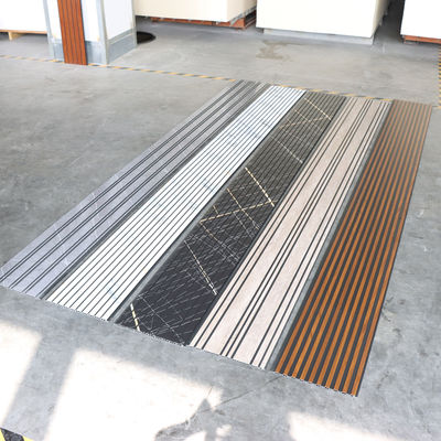 Panel Langit-langit PVC Dekorasi Rumah Modern Sebagai Papan Dinding 3D Tekstur Panel Dinding PVC Untuk Ruang Tamu Fitur Dinding Kamar Tidur