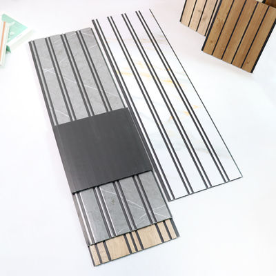 Panel Dinding PVC Butiran Kayu Papan Dinding Dekoratif Bahan Ramah Lingkungan Untuk Kamar Tidur Ruang Tamu Dinding Latar Belakang TV