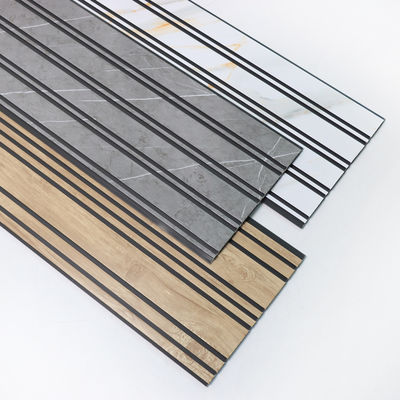 Panel dinding PVC kelas komersial Daya tahan tinggi Papan dinding tahan kelembaban Untuk kantor toko Restoran Hotel dinding