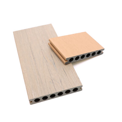 Multi-Penggunaan Outdoor WPC Decking & Wall Panel