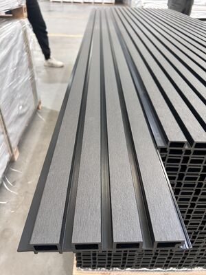 Panel Dinding Komposit Kayu WPC Tahan Api Terlaris 219x26 Gaya Ekstrusi Luar Ruangan