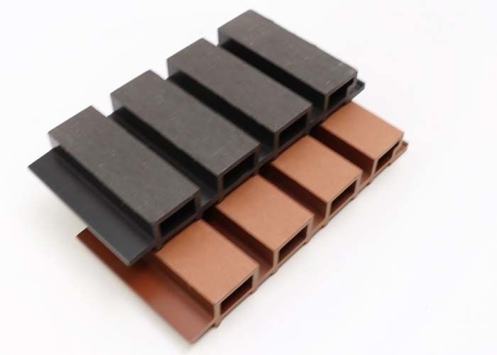 Kayu Laminated Exterior WPC Wall Panel Dekoratif Wall Cladding Outdoor