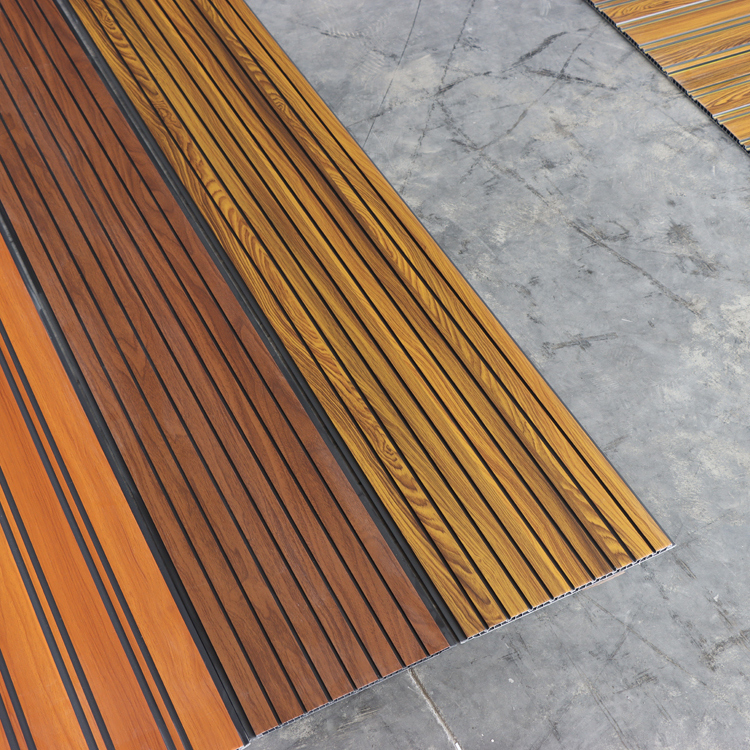 Panel langit-langit kayu biji PVC untuk dinding interior Panel dinding biaya efektif Alternatif untuk ubin Perawatan mudah Papan dinding