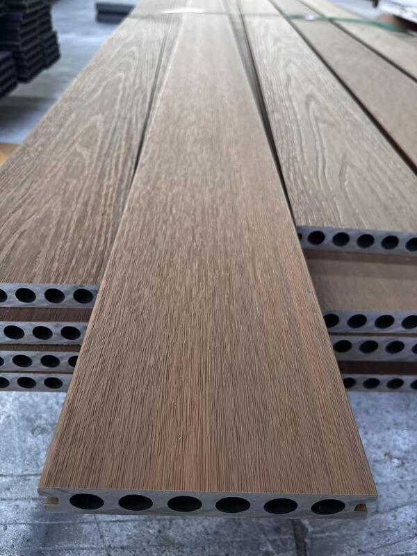 WPC Antigrietas Para Piscina Y Suelo Eksterior Dek Plastik Tahan Air Luar Ruangan