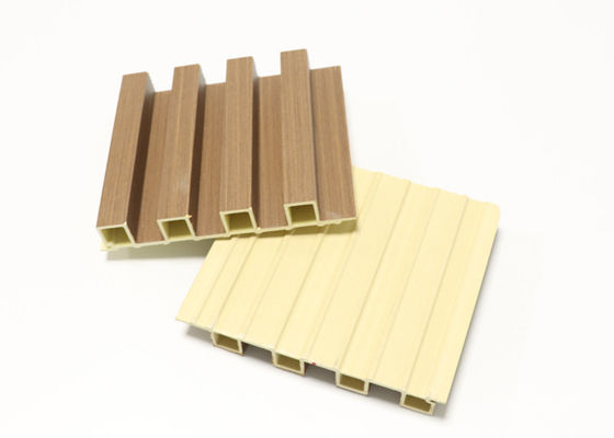 Interior Komposit Kayu Tahan Air Panel Dinding Bergalur Clading Panel Dinding WPC