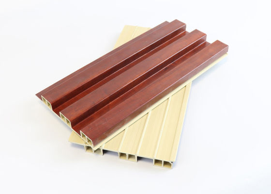 Dekorasi Dalam Ruangan Kayu Bergalur Komposit Panel Dinding WPC 160mm x 24mm Tahan Air