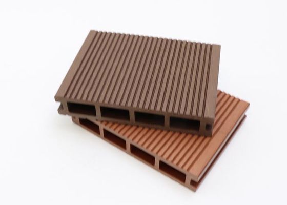 Tahan air WPC Outdoor Decking Kayu Plastik Decking Tiles