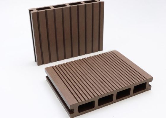Tahan air WPC Outdoor Decking Kayu Plastik Decking Tiles