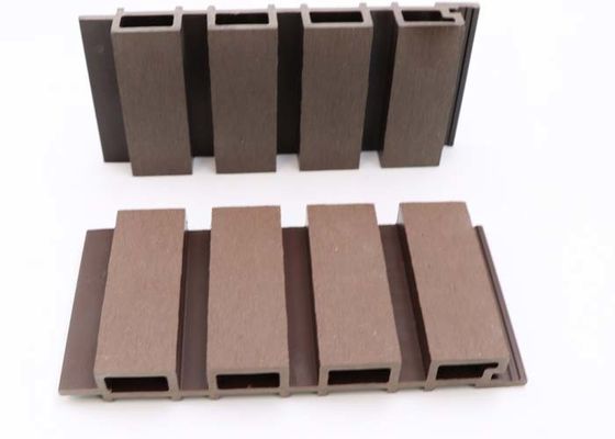 Plastik Komposit Taman Eksterior Panel Dinding WPC Tahan Air Panel Dinding Bergalur WPC