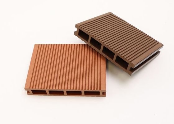 Tahan Api WPC Lantai Decking Serat Kayu Komposit Luar Ruangan Tahan Air