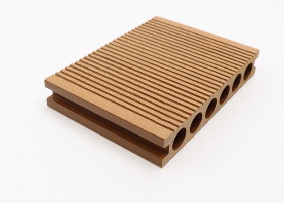 Interlock Decking 3D Embossing WPC Composite Decking Tiles Lantai Plastik