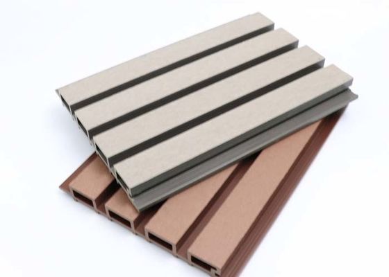 Panel Dinding Komposit Plastik Kayu Luar Ruangan 26mm Dekorasi Panel Dinding Eksterior Cladding