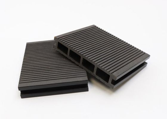 140x25mm Sembunyikan Bingkai Lantai Taman Plastik Decking Kayu Instalasi Mudah