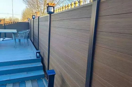Waterproof Garden PVC Wall WPC Panel Untuk Outdoor Anti Slip Decoration Ramah Lingkungan