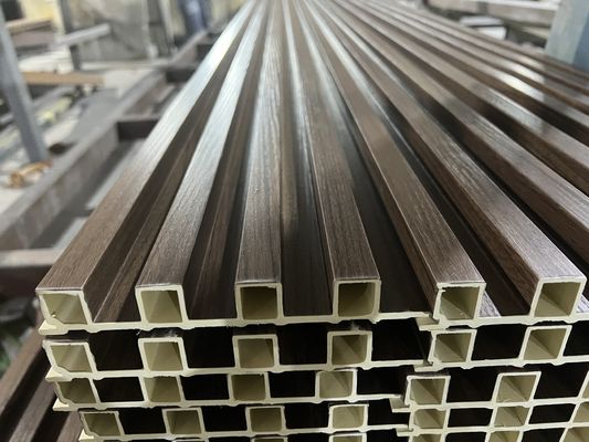 Pengganti Kayu WPC Composite Panel Cladding Laminated Louver