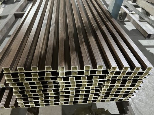 Pengganti Kayu WPC Composite Panel Cladding Laminated Louver