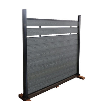 Instalasi Mudah Wpc Fence Panels 1.8m * 1.8m Co Extrusion Exterior Boards