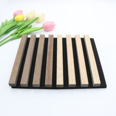 21 * 600 * 2400mm Panel Papan Beralur Akustik Kedap Suara Untuk Dekorasi Interior