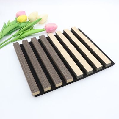 Papan Panel Akustik Bergalur Serat Kayu Kedap Suara Untuk Dekorasi Interior
