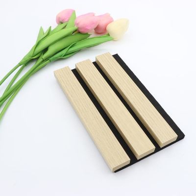 Papan Panel Akustik Bergalur Serat Kayu Kedap Suara Untuk Dekorasi Interior