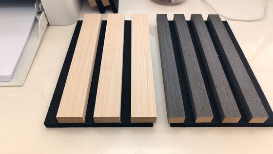 Panel Papan Akustik Ketebalan 12mm Panel Dinding Kayu Slat Untuk Dekorasi Rumah